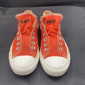 Barely worn Red converse shoes